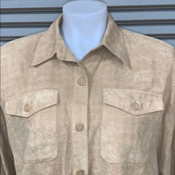 Alfred Dunner size 12p button down faux suede top - Picture 4 of 7